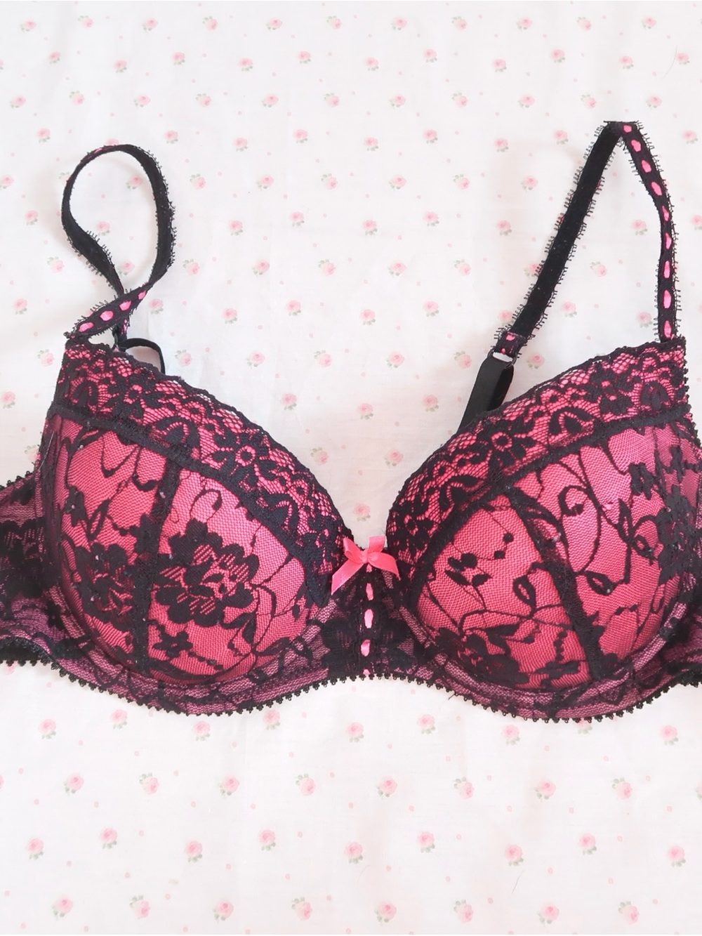Vintage y2k Lace Overlay Push-Up Bra - Pink & Black